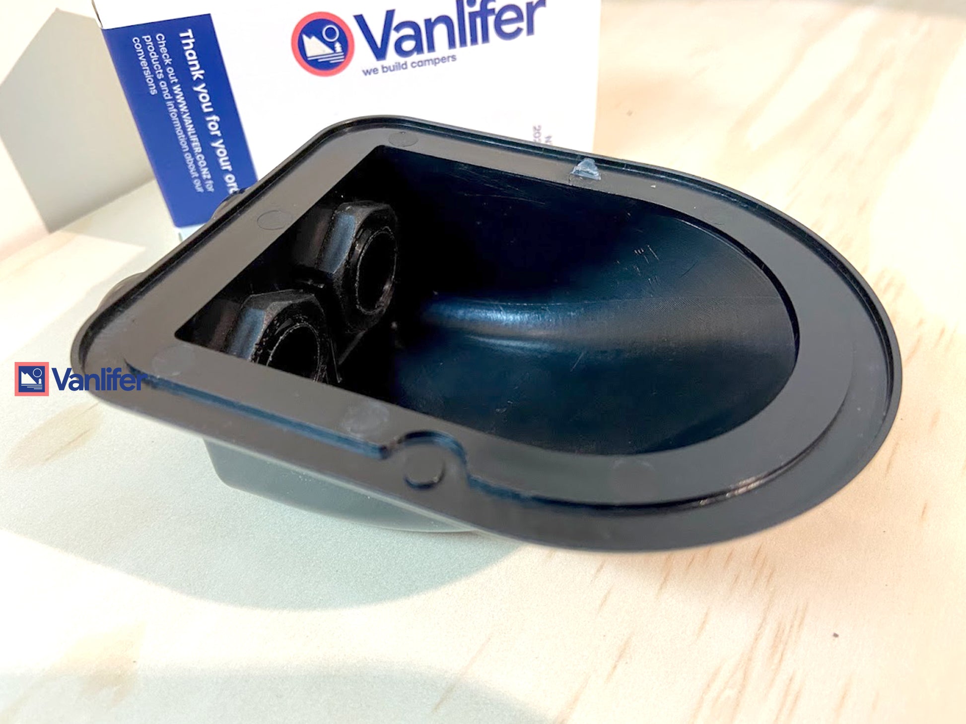 Vanlifer Double Solar Gland 