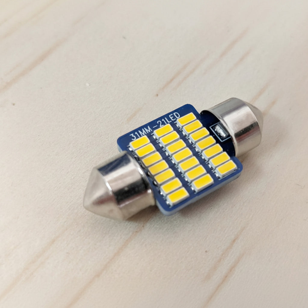 Close-up of 31mm LED festoon replacement bulb