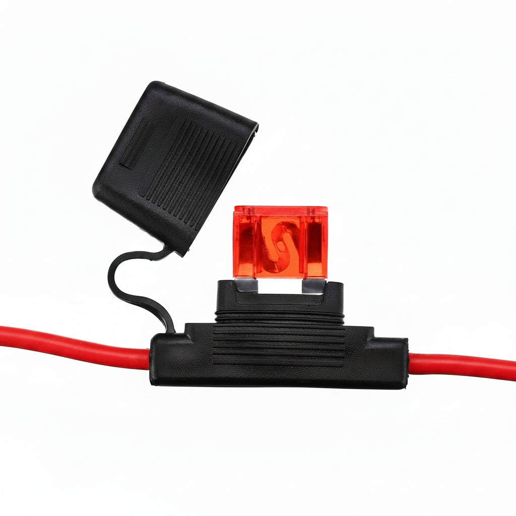 Maxi Blade in-line fuse holder fitted with a Maxi fuse for 12V power systems
